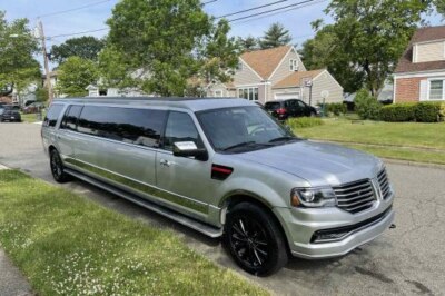 Rent Lincoln Navigator Silver Limo in NJ and NY via Stretch one limo